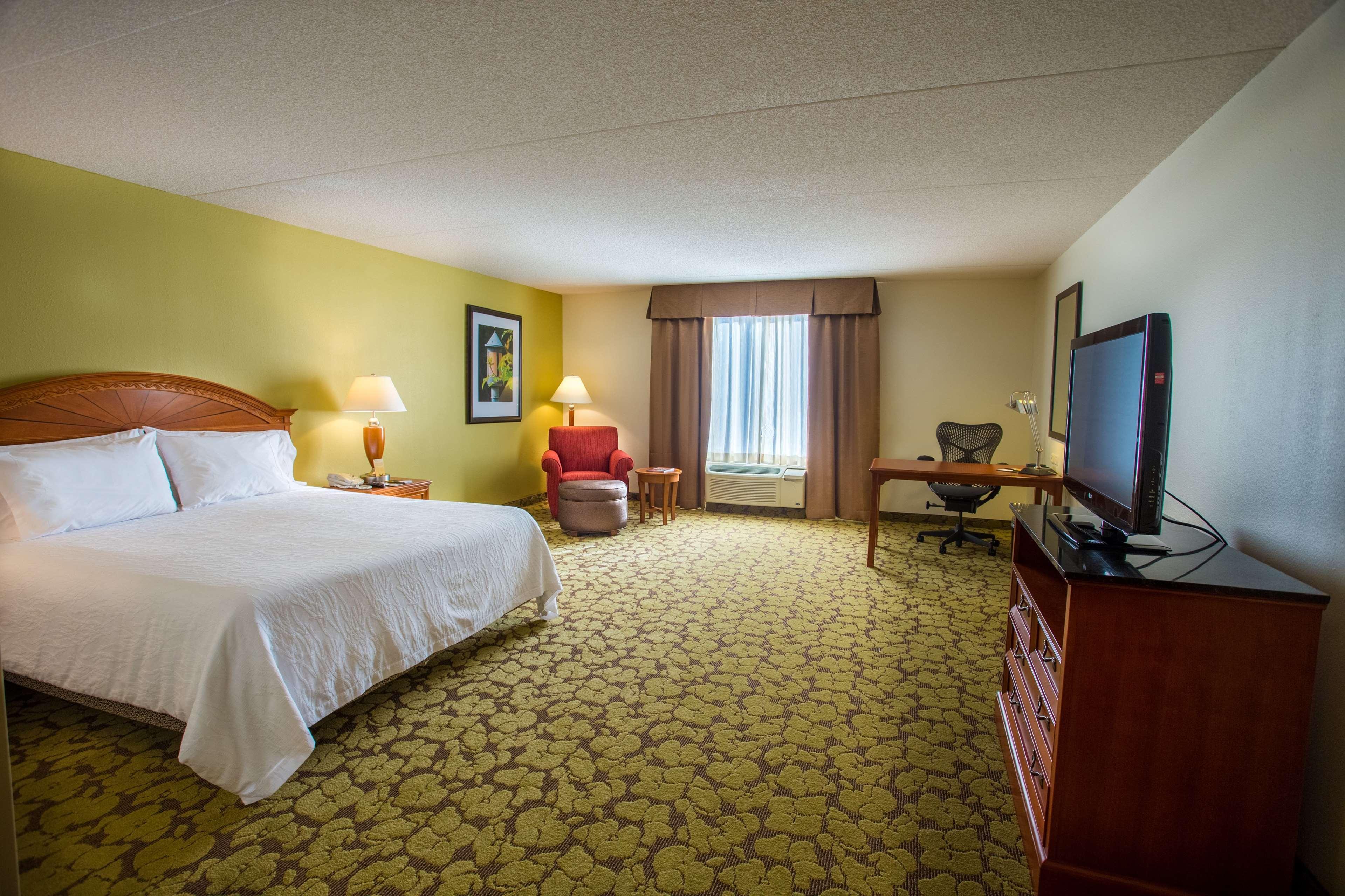 Hilton Garden Inn Providence Airport/Warwick Exterior photo