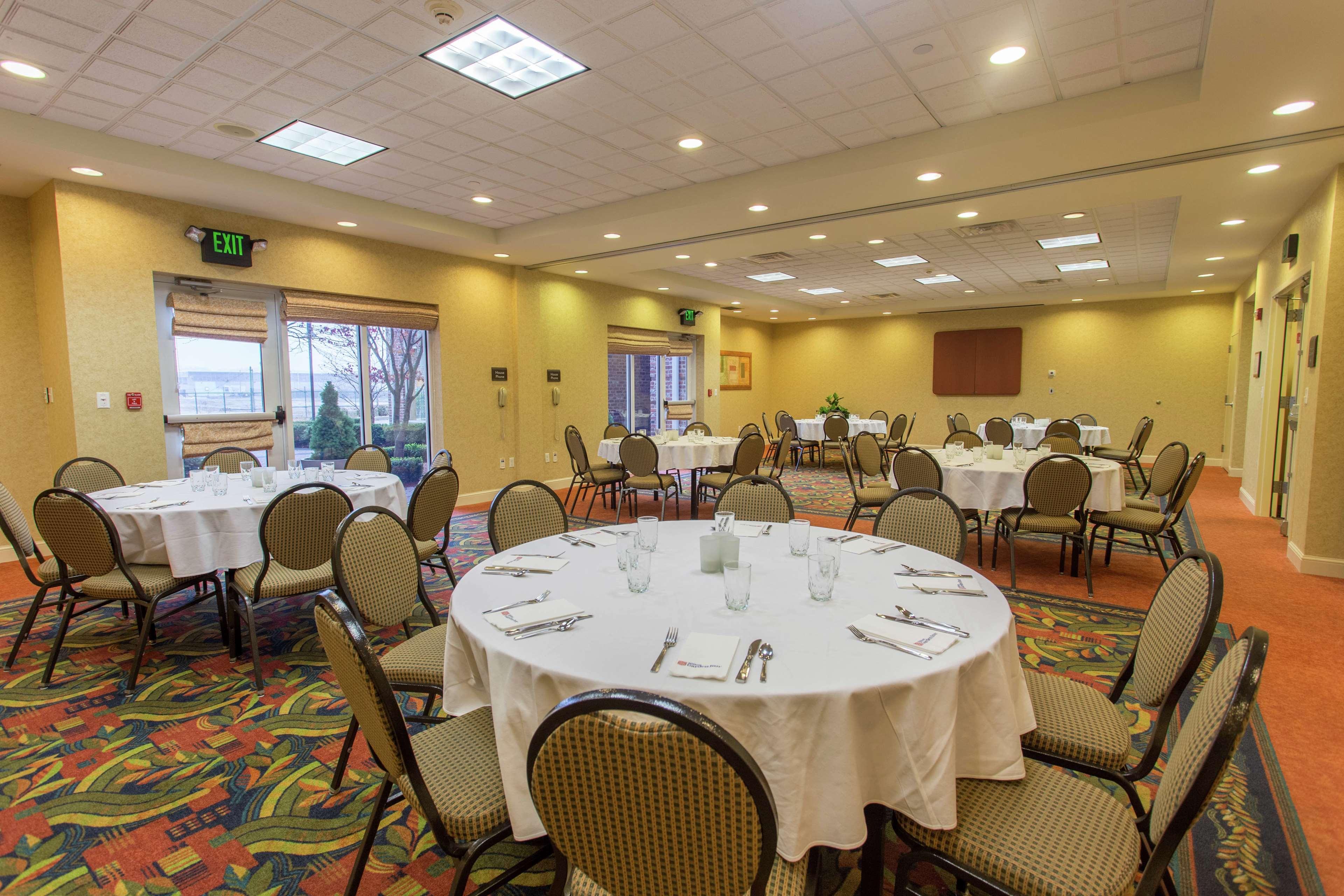 Hilton Garden Inn Providence Airport/Warwick Exterior photo