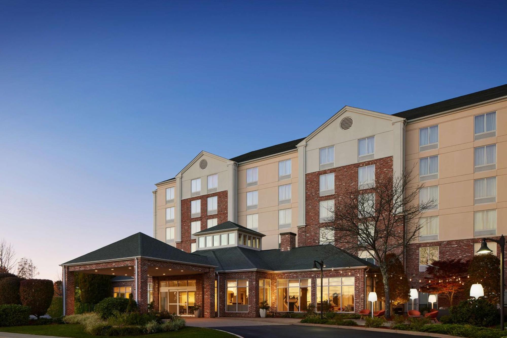 Hilton Garden Inn Providence Airport/Warwick Exterior photo